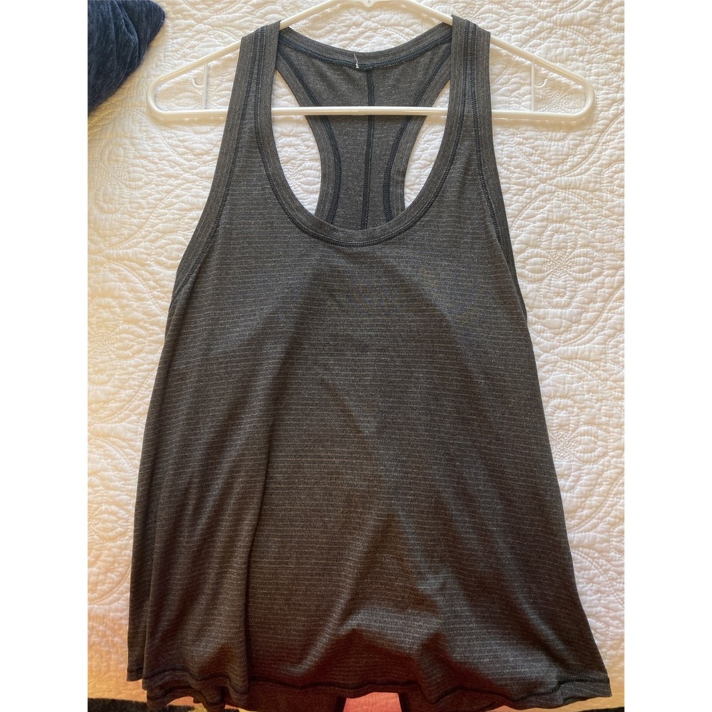 NEW Size 2 Lululemon tie tank top!!!
